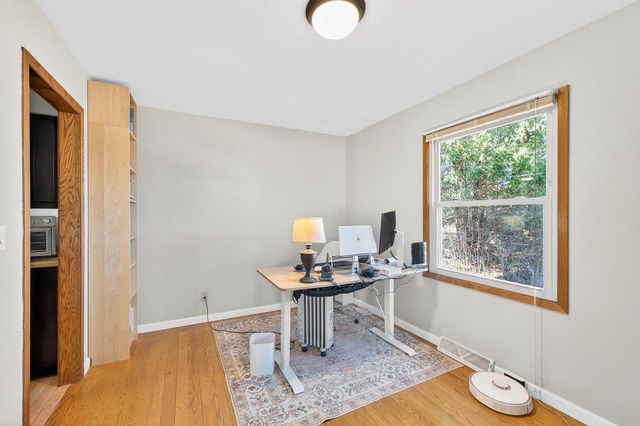 W184N8293 Tours DRIVE, Menomonee Falls, WI 53051