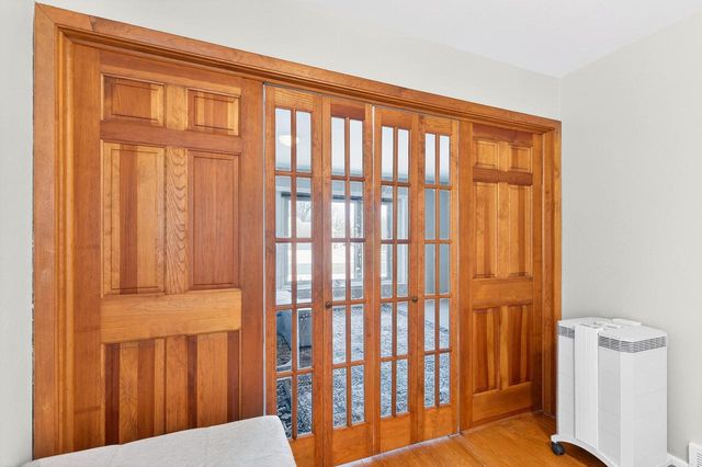 W184N8293 Tours DRIVE, Menomonee Falls, WI 53051