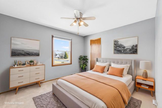 W184N8293 Tours DRIVE, Menomonee Falls, WI 53051