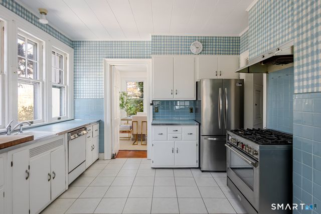 27 Owenoke Park, Westport, CT 06880