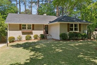 2304 Pembrook Place NE, Atlanta, GA 30324