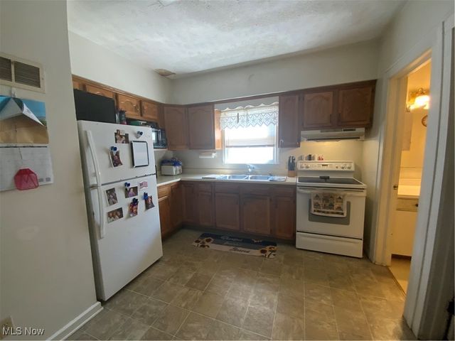 230 Clark Avenue, Wooster, OH 44691