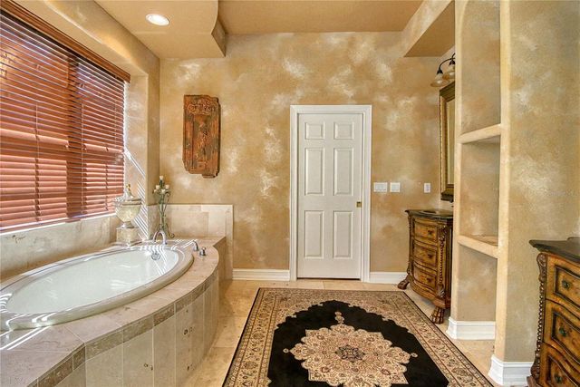 110 PORTOFINO DRIVE, North Venice, FL 34275