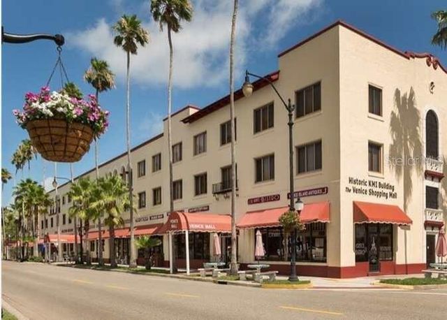 110 PORTOFINO DRIVE, North Venice, FL 34275