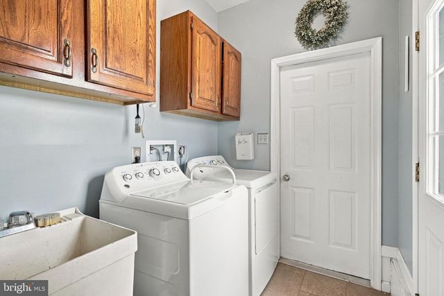 706 CARRIAGE LN, Mechanicsburg, PA 17050
