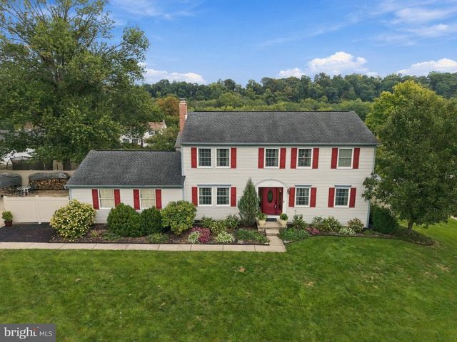 706 CARRIAGE LN, Mechanicsburg, PA 17050