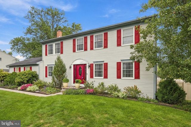 706 CARRIAGE LN, Mechanicsburg, PA 17050