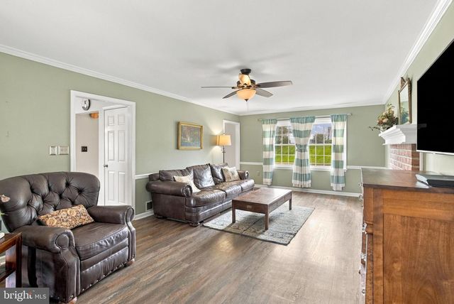 706 CARRIAGE LN, Mechanicsburg, PA 17050
