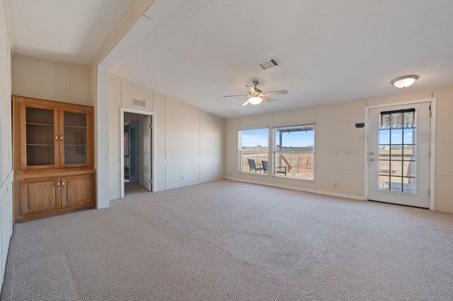 1600 County Road 465, Elgin, TX 78621