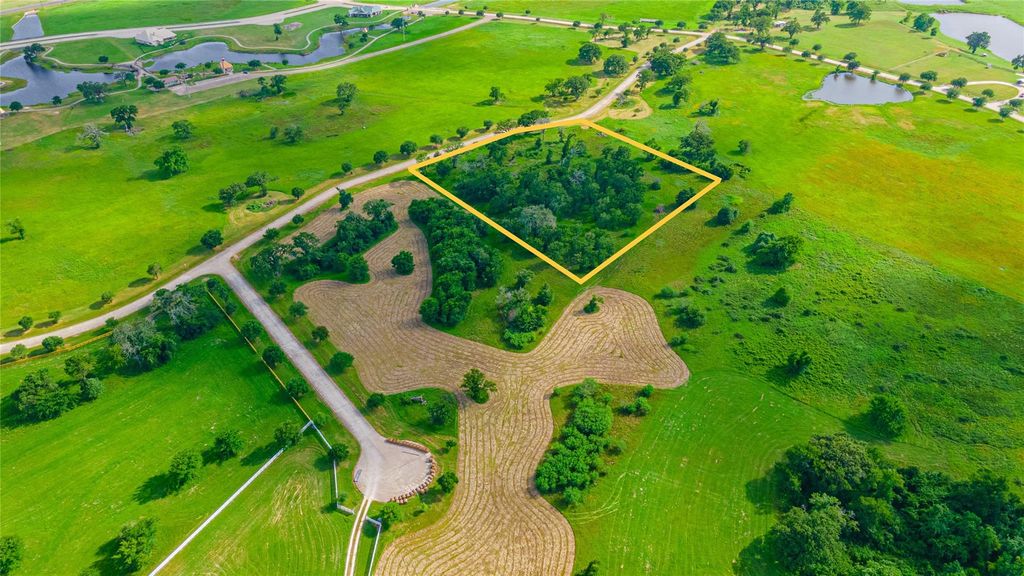 Tract 7-B Lake Victoria Drive, Navasota, TX 77868