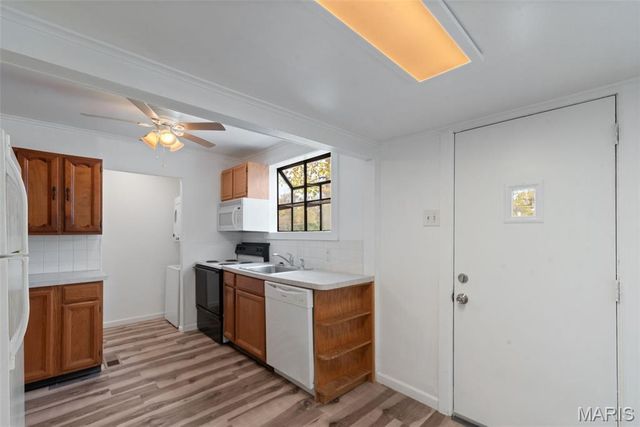 10416 Lackland Road, Overland, MO 63114