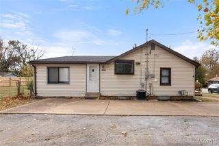10416 Lackland Road, Overland, MO 63114