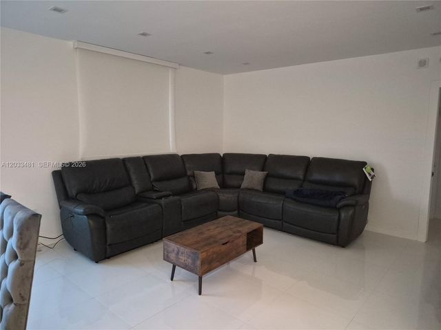 18800 NE 29th Avenue 718, Aventura, FL 33180