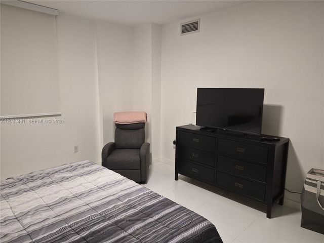 18800 NE 29th Avenue 718, Aventura, FL 33180