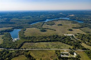 00000 McLouth Road, Tonganoxie, KS 66086