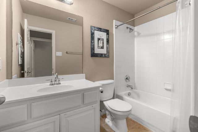 1145 Dayton Drive, Lantana, TX 76226