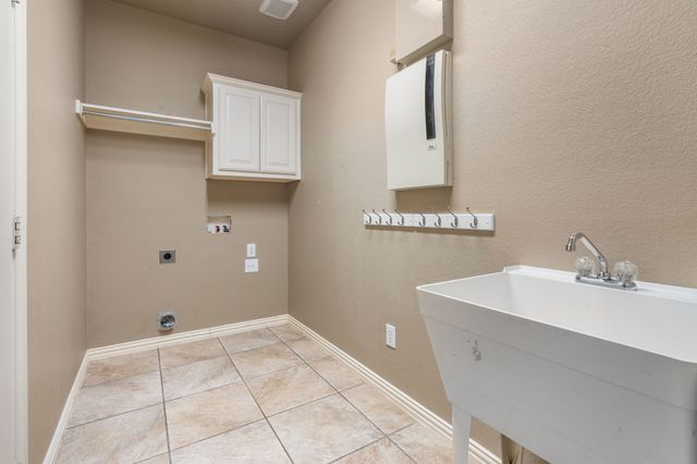 1145 Dayton Drive, Lantana, TX 76226