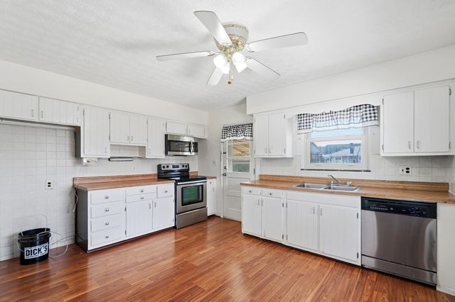 3011 Voeller Circle, Grove City, OH 43123