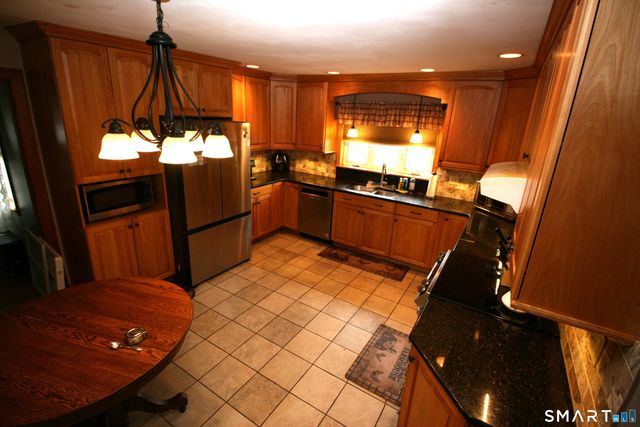40 Waller Avenue, Wolcott, CT 06716