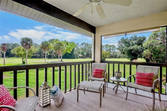 4582 LONGWATER 62, Sarasota, FL 34235