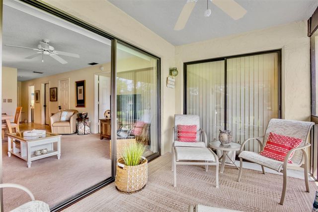 4582 LONGWATER 62, Sarasota, FL 34235