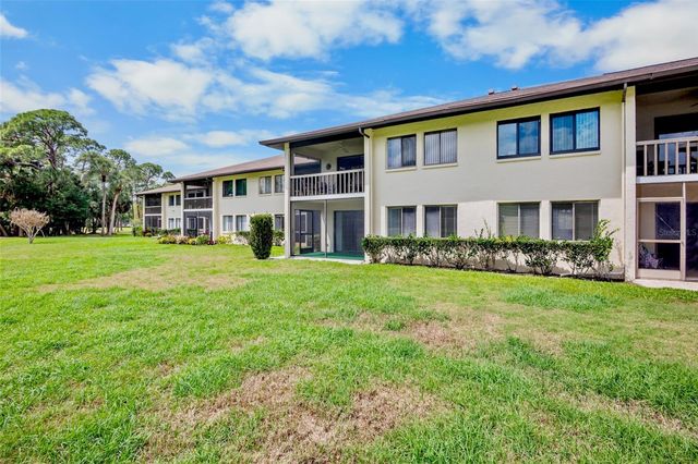 4582 LONGWATER 62, Sarasota, FL 34235