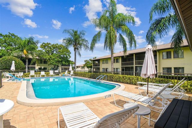 4582 LONGWATER 62, Sarasota, FL 34235