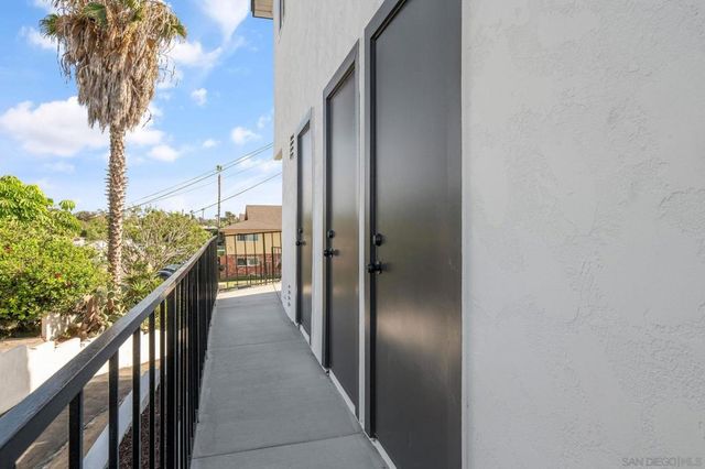 1827 E 17th St, National City, CA 91950