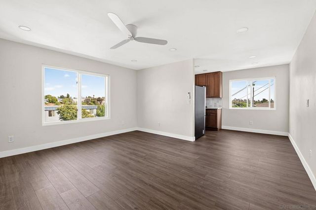 1827 E 17th St, National City, CA 91950