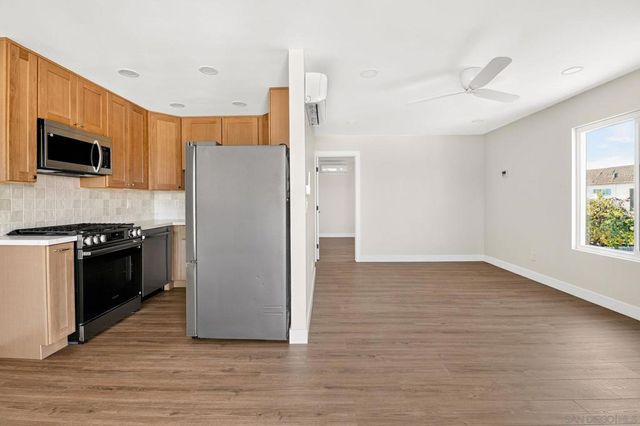 1827 E 17th St, National City, CA 91950
