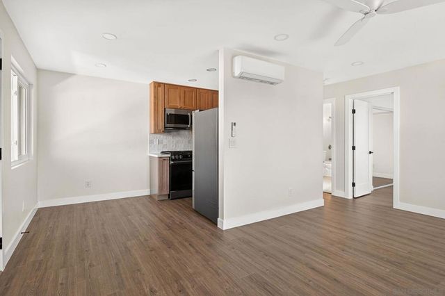 1827 E 17th St, National City, CA 91950