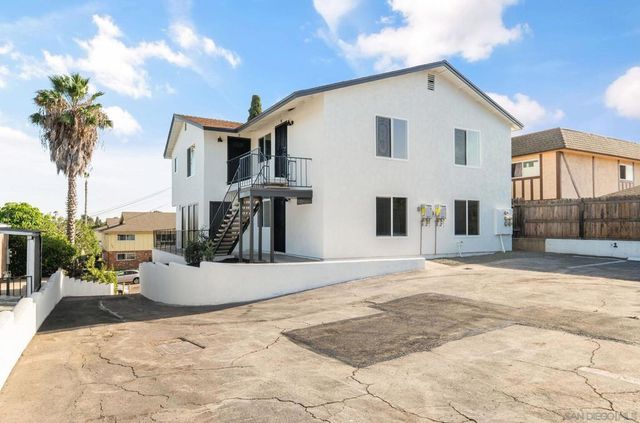 1827 E 17th St, National City, CA 91950