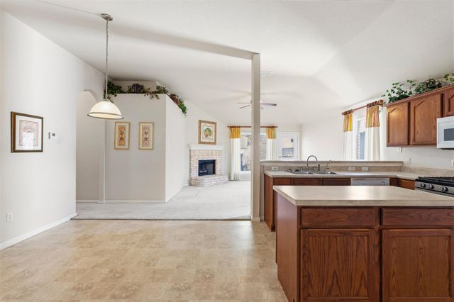 1156 Woodlands DR, Kyle, TX 78640