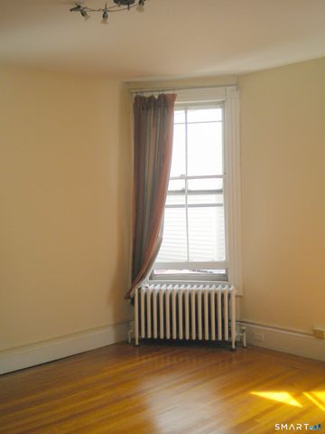 382 Whitney Avenue, New Haven, CT 06511