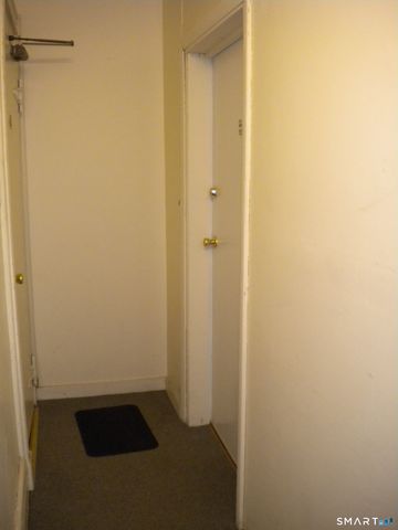 382 Whitney Avenue, New Haven, CT 06511