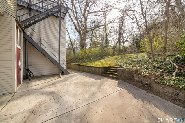 382 Whitney Avenue, New Haven, CT 06511