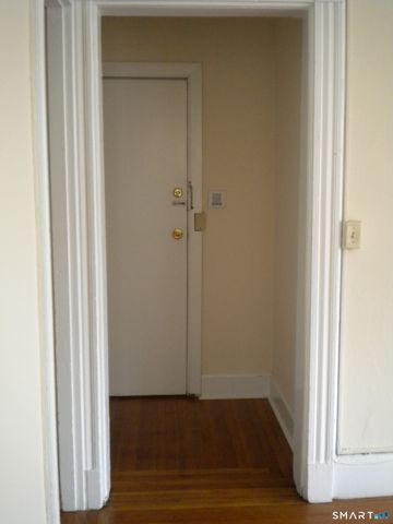 382 Whitney Avenue, New Haven, CT 06511