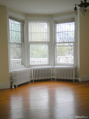 382 Whitney Avenue, New Haven, CT 06511