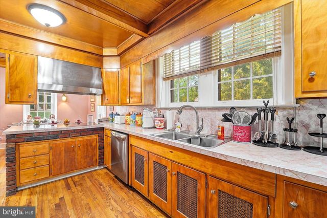 545 CHURCH RD, Elkins Park, PA 19027