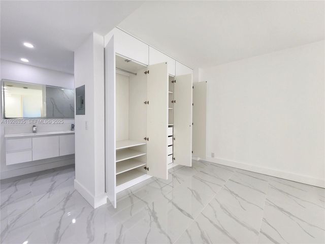 3505 S Ocean Dr 716, Hollywood, FL 33019