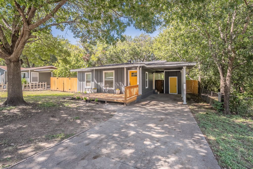 1228 S Brazos Street, Weatherford, TX 76086 — photo 4