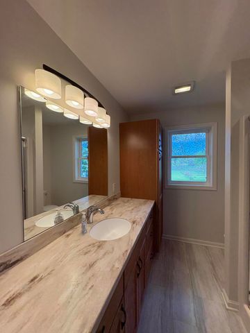 2785 24th Avenue, Hudsonville, MI 49426