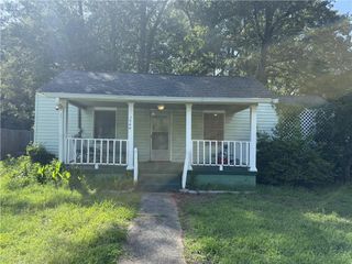 1744 Aircraft Drive SE, Marietta, GA 30060