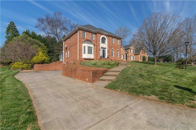 1030 Wild Dogwood Lane, Winston-salem, NC 27106