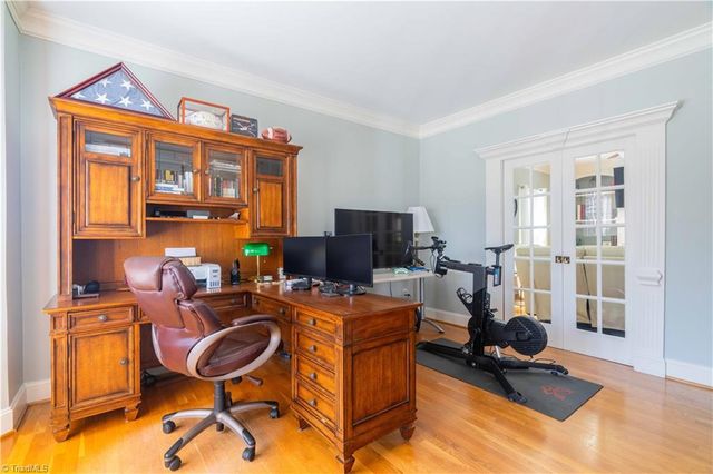 1030 Wild Dogwood Lane, Winston-salem, NC 27106