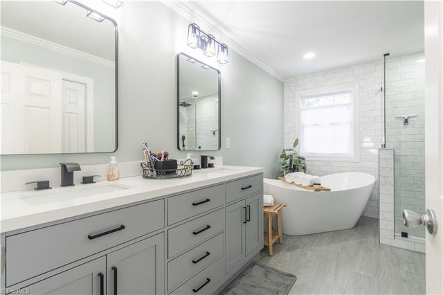 1030 Wild Dogwood Lane, Winston-salem, NC 27106