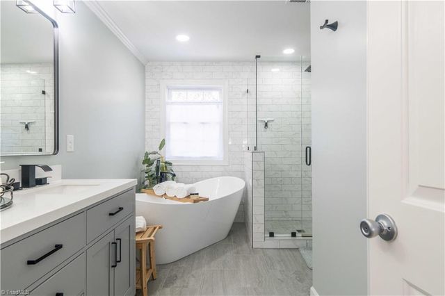 1030 Wild Dogwood Lane, Winston-salem, NC 27106