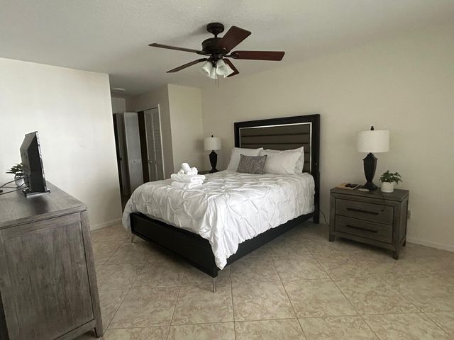 13810 YARMOUTH Drive, Wellington, FL 33414