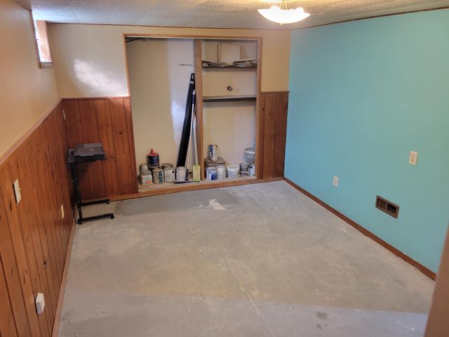 453 Fairview Ave Avenue, Kalamazoo City, MI 49001