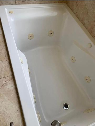 9609 NW 8th Circle, Plantation, FL 33324